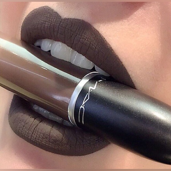 🤎🎉HOST PICK🎉🤎 🤎 MAC RETRO MATTE LIQUID LIPCOLOUR IN ESS-PRESSO🤎 🤎 - Picture 2 of 4